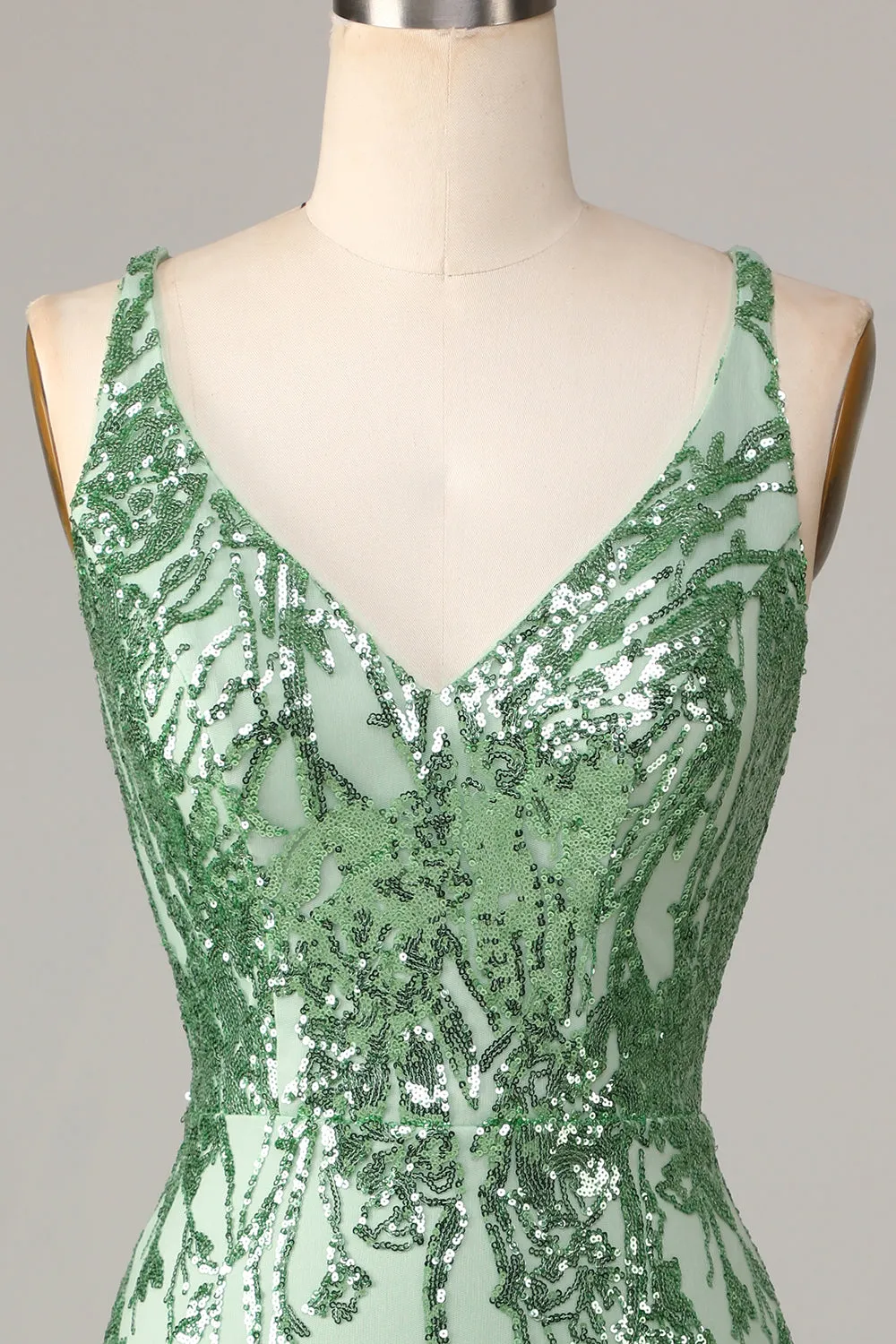 Sparkly Sheath V-Neck Green Sequins Backless Short Homecoming Dress